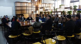 文化創(chuàng)意設(shè)計(jì)與藝術(shù)設(shè)計(jì)教育實(shí)踐座談會(huì)及第二屆山東省大學(xué)生文化創(chuàng)意設(shè)計(jì)大賽暨齊魯大學(xué)生創(chuàng)新創(chuàng)業(yè)行動(dòng)評(píng)選活動(dòng)在山東工藝美術(shù)學(xué)院實(shí)踐教學(xué)中心成功舉辦 山東工藝美術(shù)學(xué)院